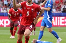 AYX体育赛事-西班牙重摆攻势战胜斯洛伐克，莫拉塔传射