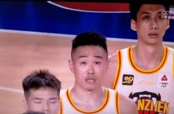 AYXapp下载-新疆男篮客场胜利取得两连胜