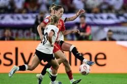 爱游戏网页版-欧洲友谊赛中名将的精湛表现