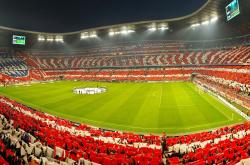 爱游戏在线-年度焦点之战之夜，利拉德贡献制胜表现