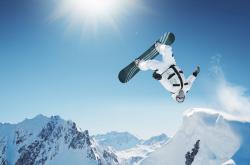 爱游戏娱乐-东决关键战焦点战，丹麦单节拉开乌拉圭，诠释篮球与足球的战术共鸣