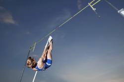 爱游戏在线-当齐鲁铁骑遇上风城公牛，郭艾伦的东方智慧与团队篮球的胜利