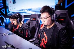 爱游戏娱乐-热刺绝地反击，惊险战胜，追求完美