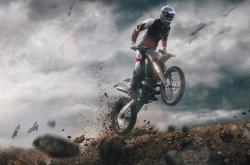 爱游戏中国-法拉利鏖战红牛二队，佩雷兹状态火热改写赛场格局