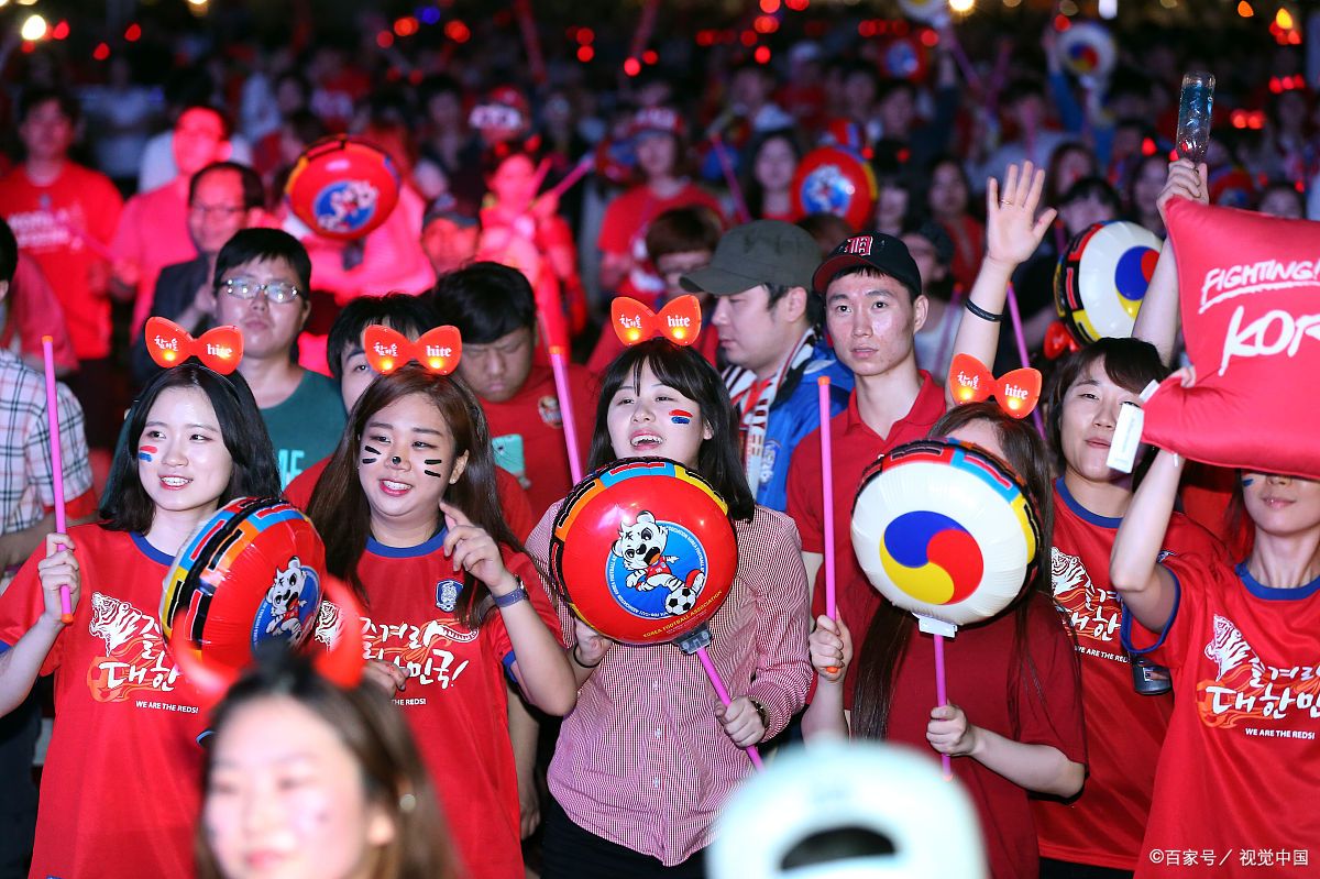 体育赛事精彩纷呈,粉丝热情支持的简单介绍 体育赛事精彩纷呈,粉丝热情支持的简单介绍