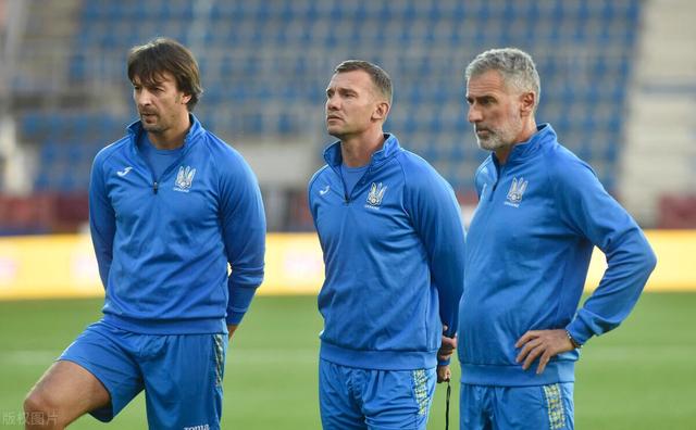 华雷斯惨遭失利，球队苦难不减的简单介绍