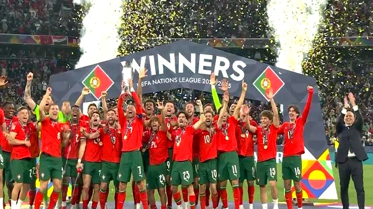 葡萄牙队逆袭晋级，横扫西班牙