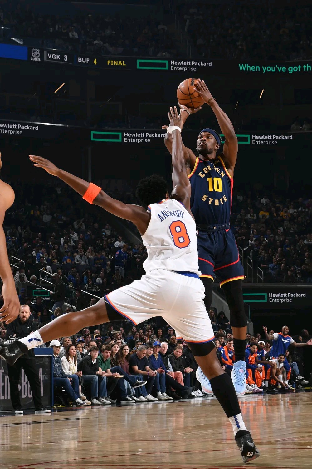 意大利男篮强势尼克斯，福克斯制霸全场