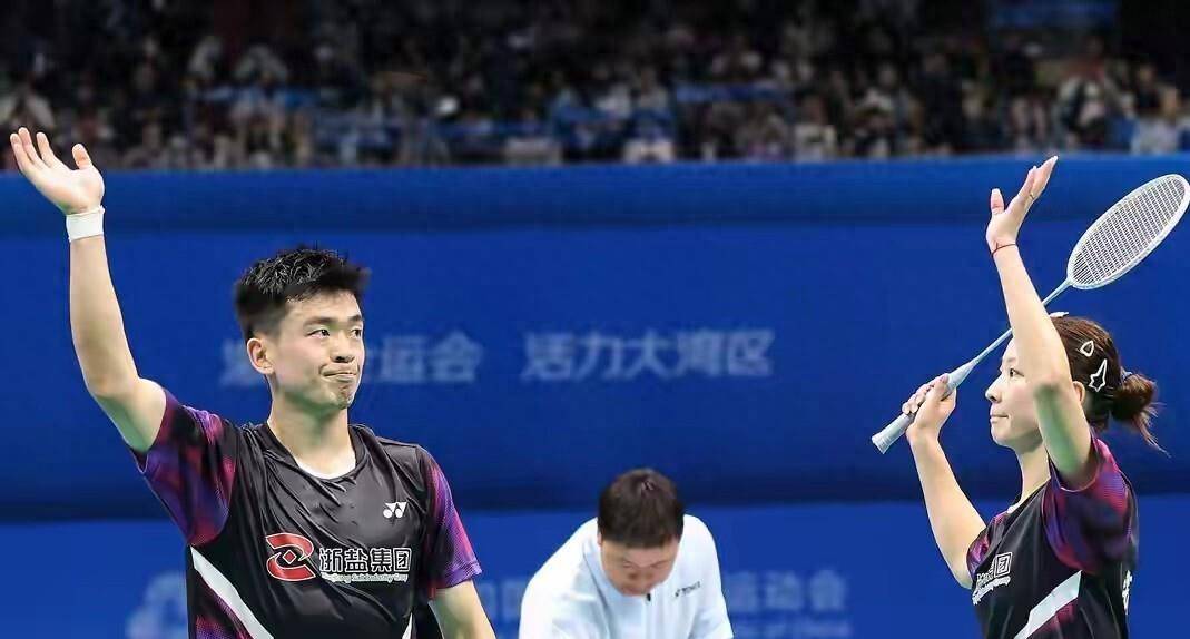 韩国队完胜中国队，郑思维刷新纪录