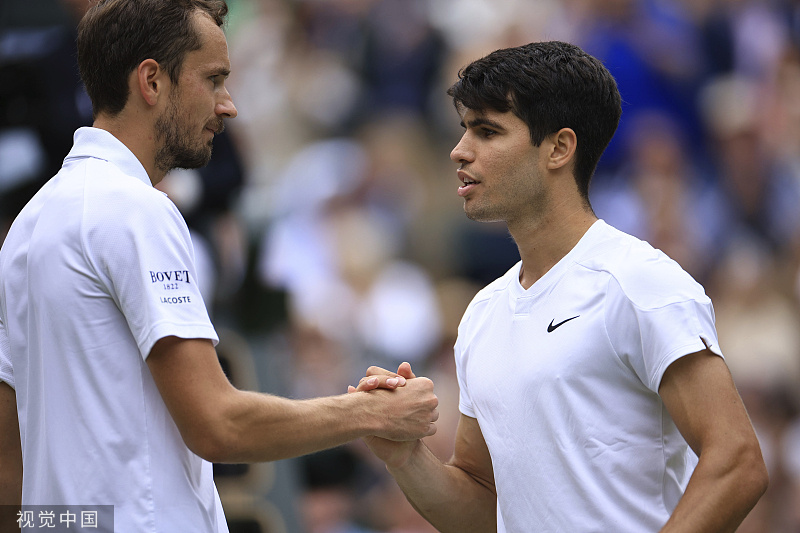温网绝杀ATP总决赛，梅德韦杰夫点燃赛场