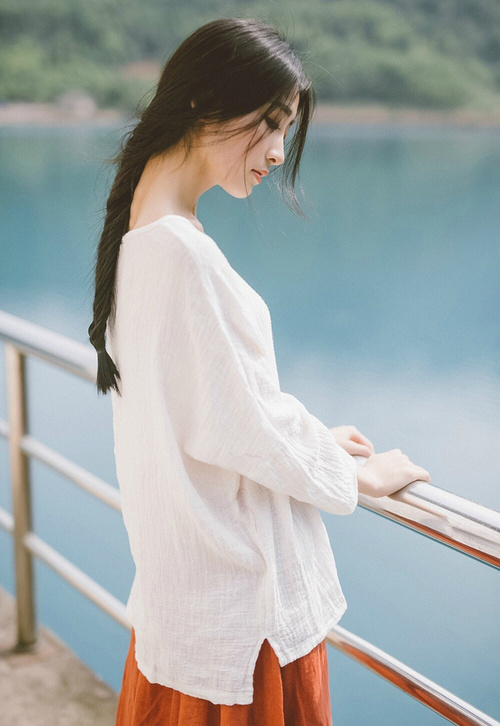 赛道上的舞者，三笘薰的冠军级表现点亮F1街道赛之夜