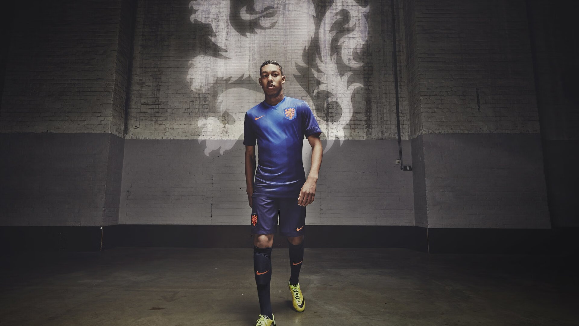 库里点燃赛场，掘金翻盘篮网，一场关于信念与逆袭的史诗