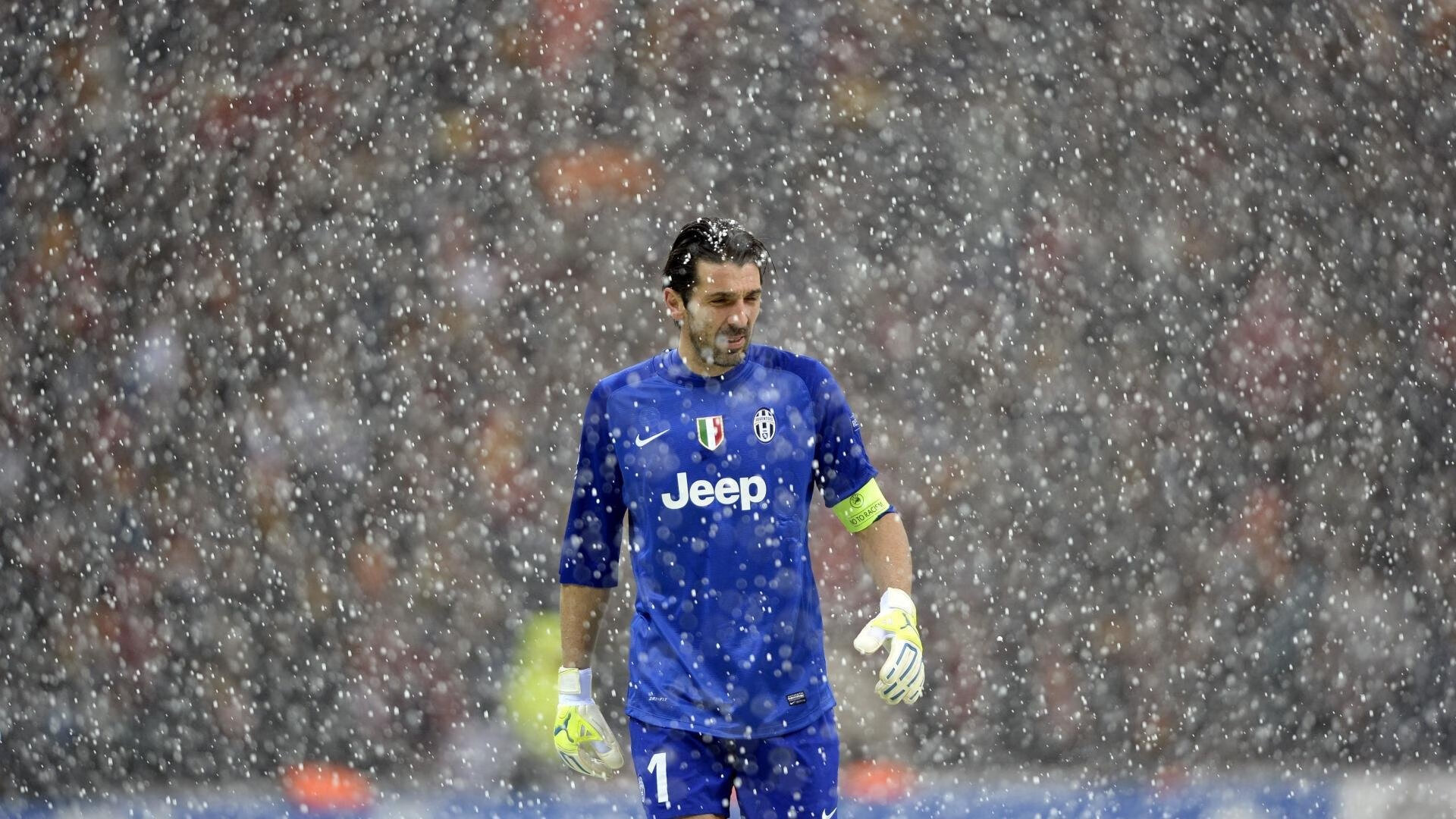 世界杯之夜，锡安里程碑，当篮球传奇遇上足球盛宴